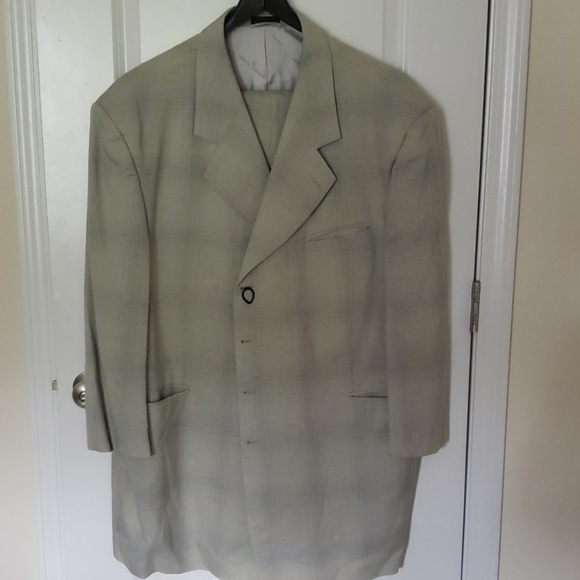 Suit